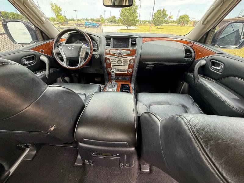 2019 INFINITI QX80 LUXE 9