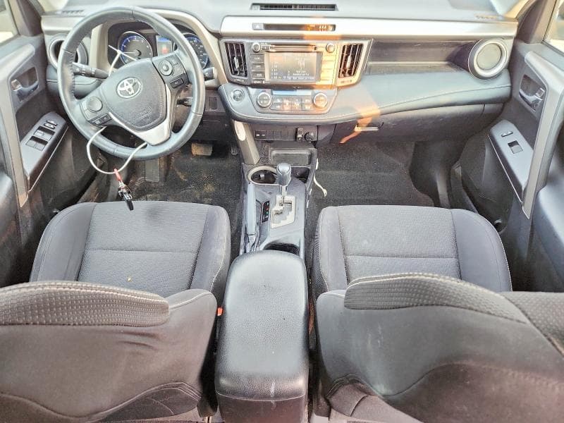 2018 TOYOTA RAV4 XLE 8