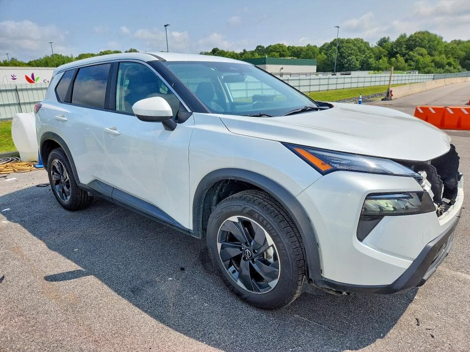 2025 NISSAN ROGUE SV 4