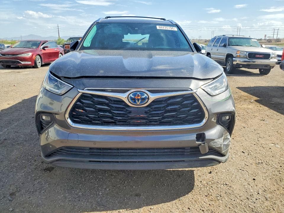 2021 TOYOTA HIGHLANDER HYBRID LIMITED 5