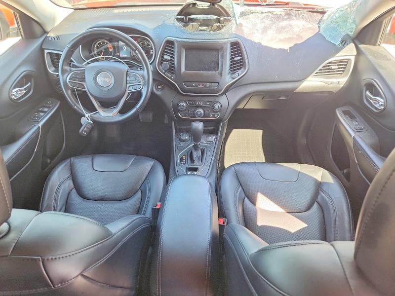 2021 JEEP CHEROKEE LATITUDE LUX 8