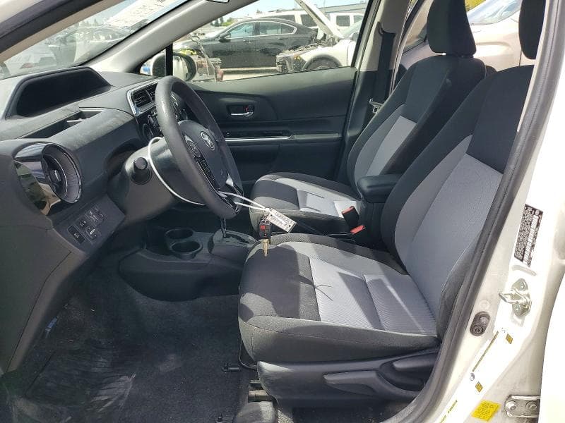 2018 TOYOTA PRIUS C TWO 7