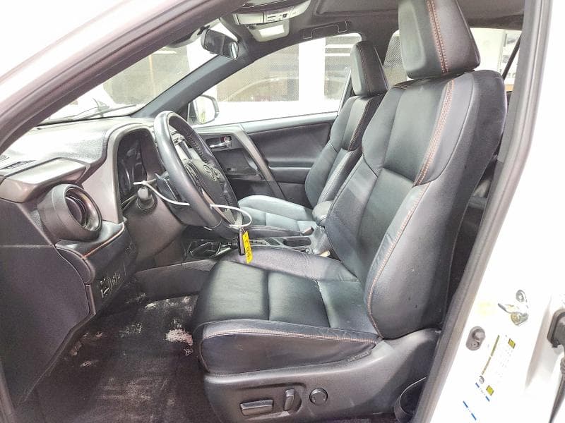 2017 TOYOTA RAV4 SE 7