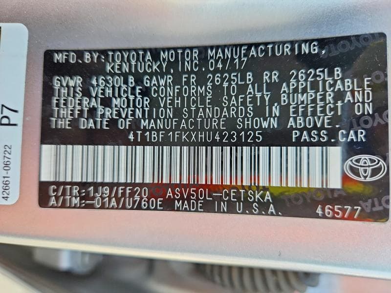 2017 TOYOTA CAMRY SE 12