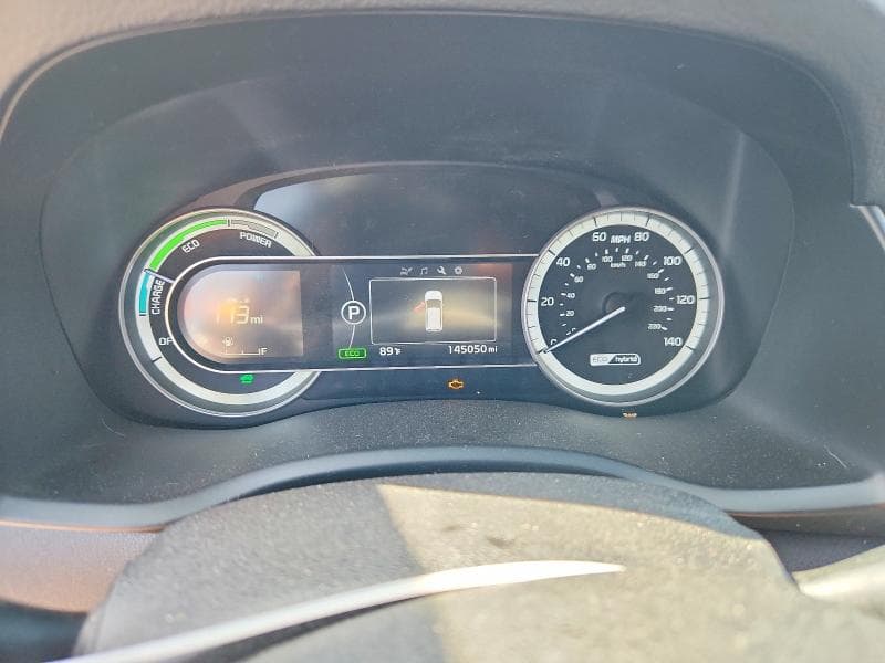 2018 KIA NIRO LX 9