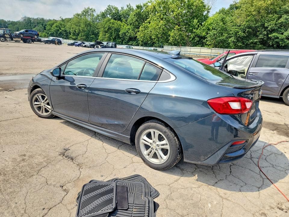 2018 CHEVROLET CRUZE LT 2