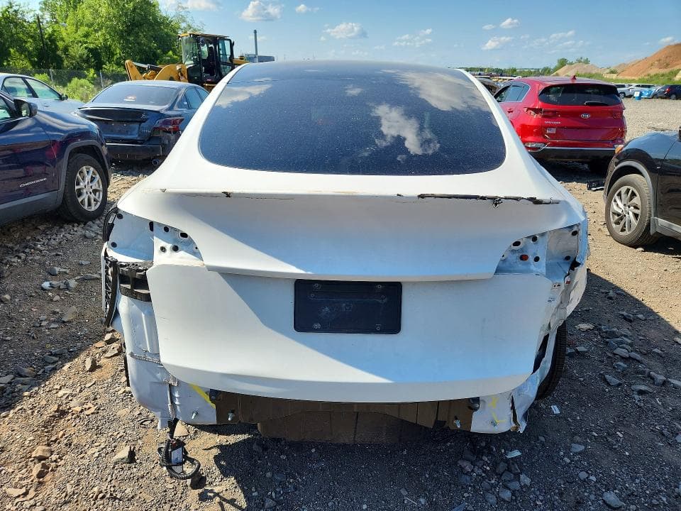 2022 TESLA MODEL Y 6
