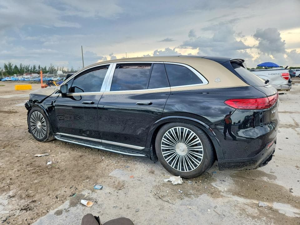 2024 MERCEDES-BENZ EQS SUV 680 4MATIC MAYBACH 2