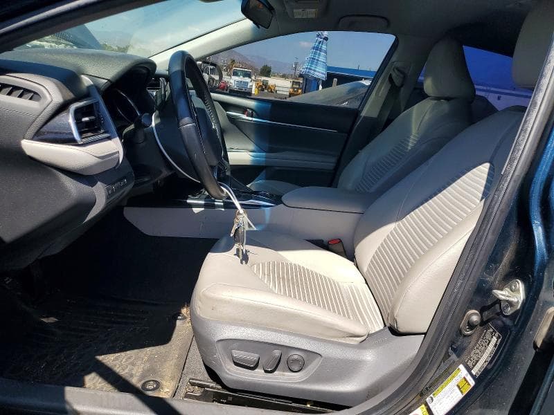 2018 TOYOTA CAMRY SE 7