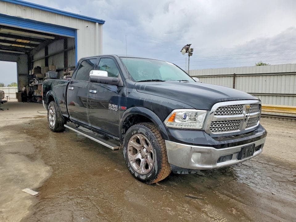 2018 RAM 1500 LARAMIE 4