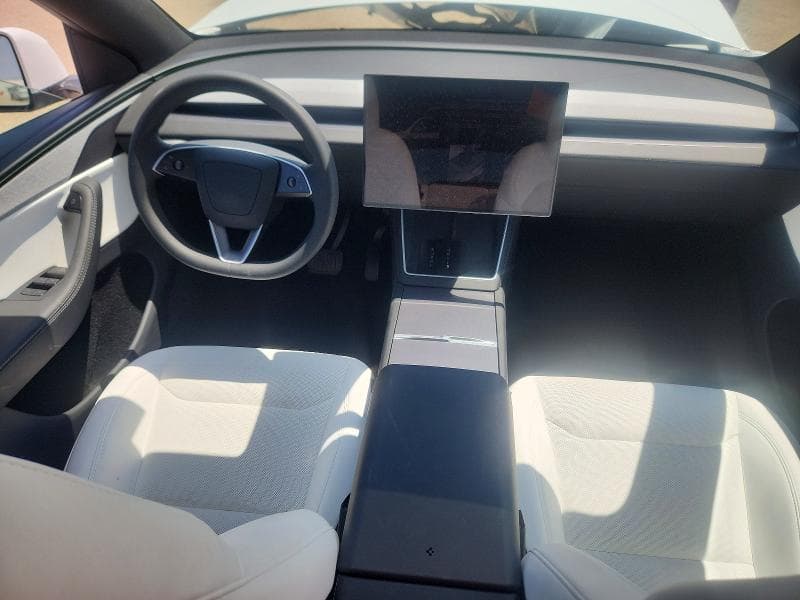 2026 TESLA MODEL Y 8