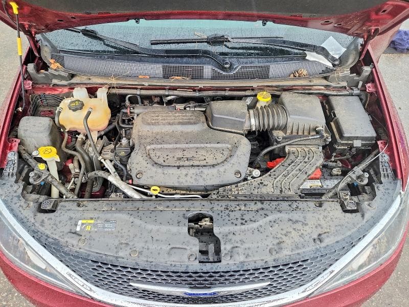 2019 CHRYSLER PACIFICA TOURING L 12