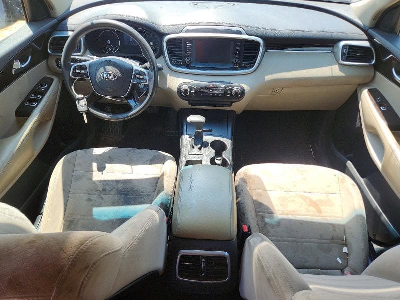 2020 KIA SORENTO LX 8