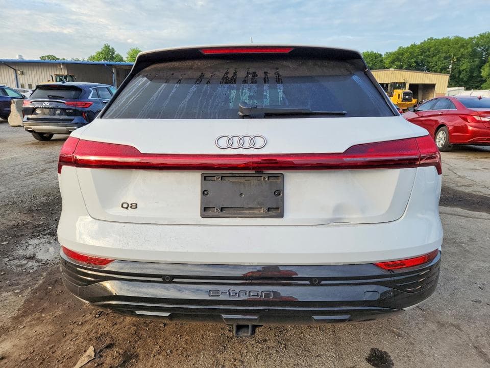 2024 AUDI Q8 E-TRON PREMIUM 6