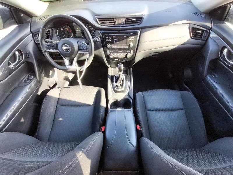 2017 NISSAN ROGUE SV 8