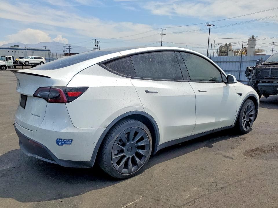 2021 TESLA MODEL Y 3
