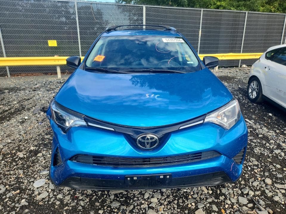 2017 TOYOTA RAV4 LE 5