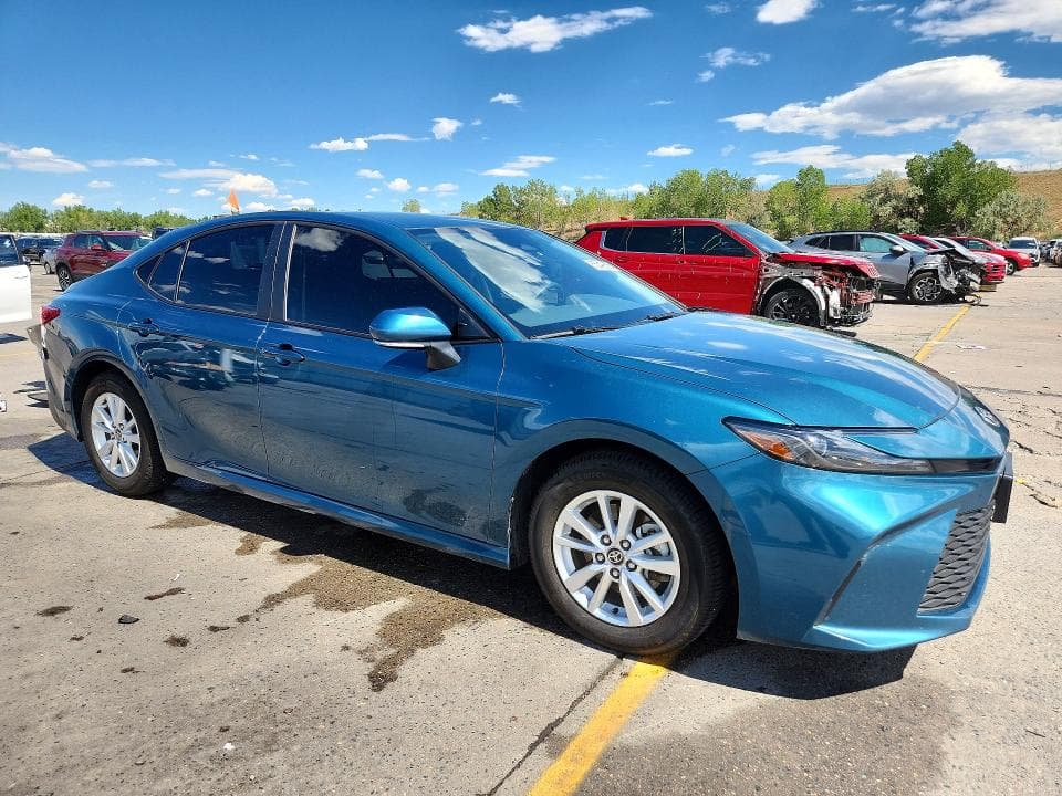 2025 TOYOTA CAMRY LE 4