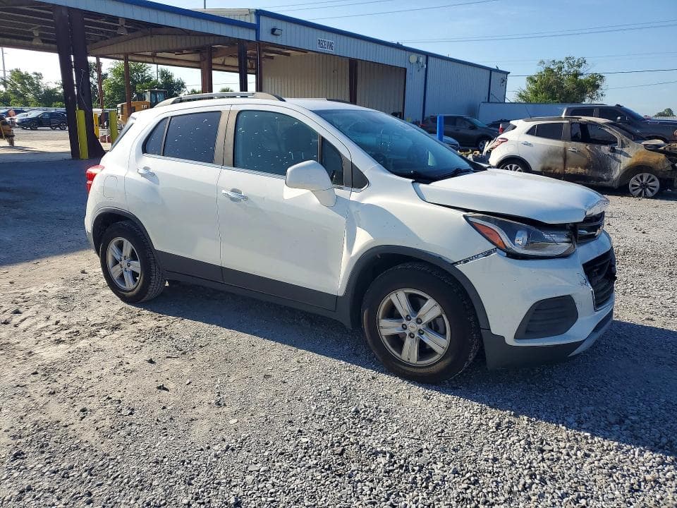 2019 CHEVROLET TRAX 1LT 4
