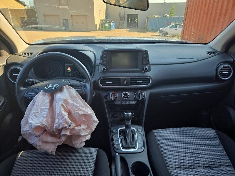 2021 HYUNDAI KONA SEL 8