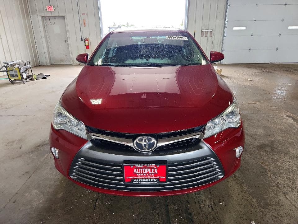 2017 TOYOTA CAMRY LE 5