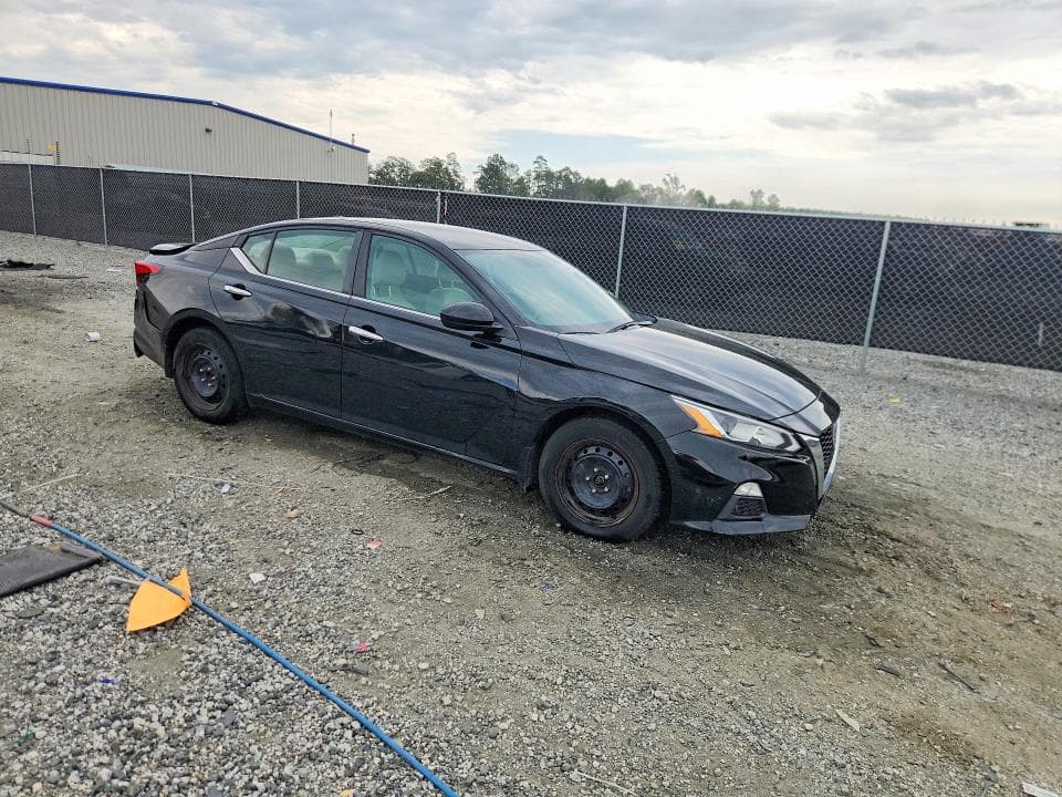 2019 NISSAN ALTIMA S 4
