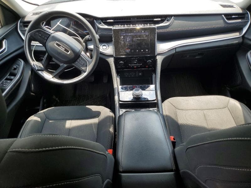 2023 JEEP GRAND CHEROKEE LAREDO 8