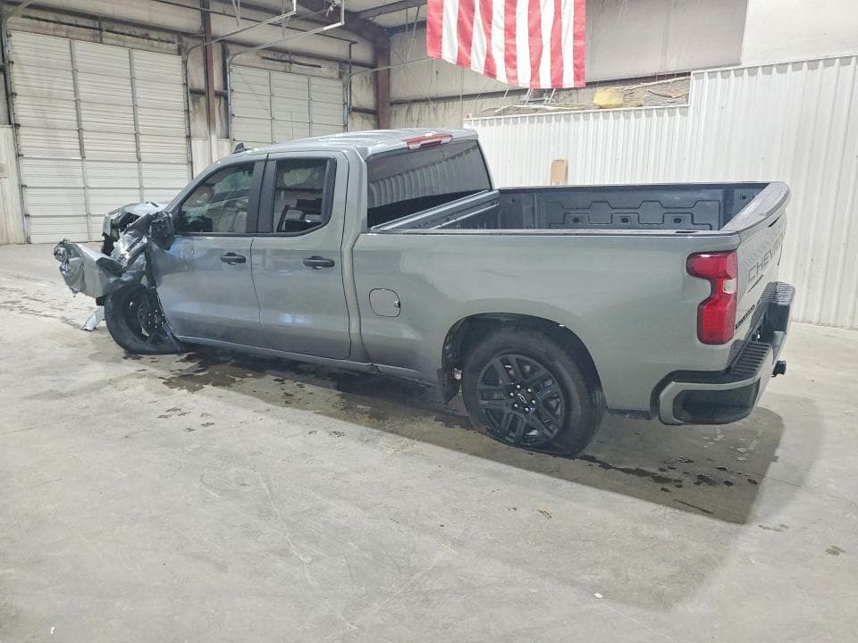 2025 CHEVROLET SILVERADO C1500 CUSTOM 2