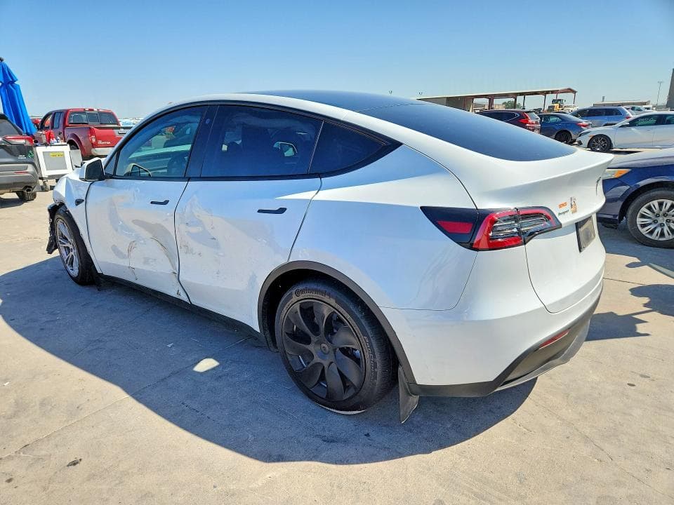 2023 TESLA MODEL Y 2