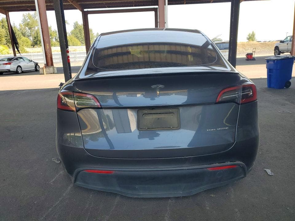2023 TESLA MODEL Y 6