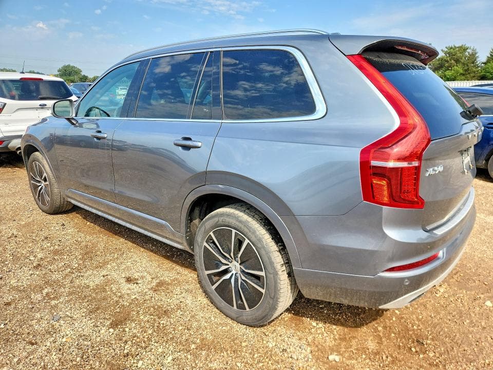 2020 VOLVO XC90 T6 MOMENTUM 2