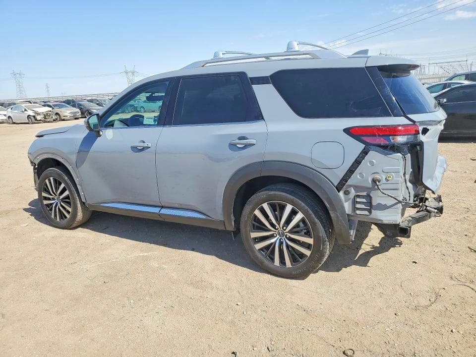 2025 NISSAN PATHFINDER PLATINUM 2