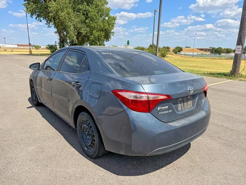 2017 TOYOTA COROLLA LE 3