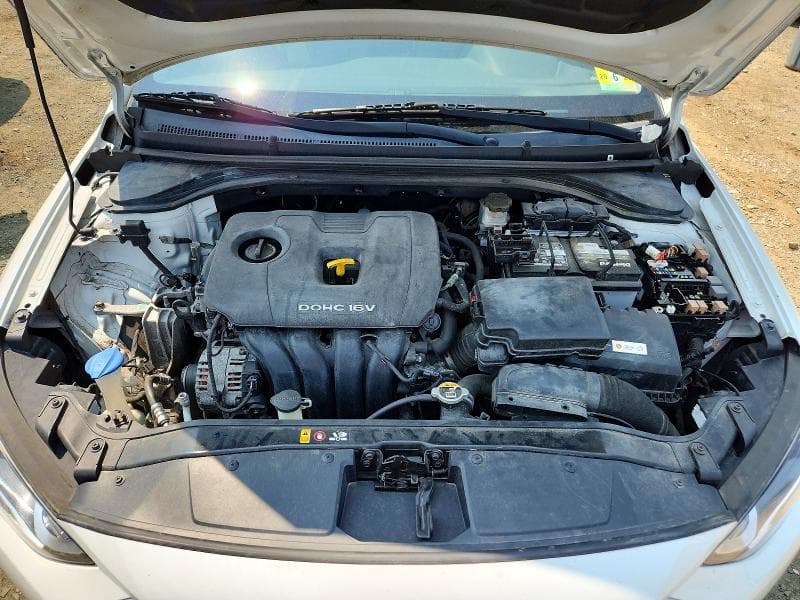 2017 HYUNDAI ELANTRA SE 11