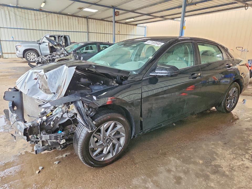 2024 HYUNDAI ELANTRA SEL - 1