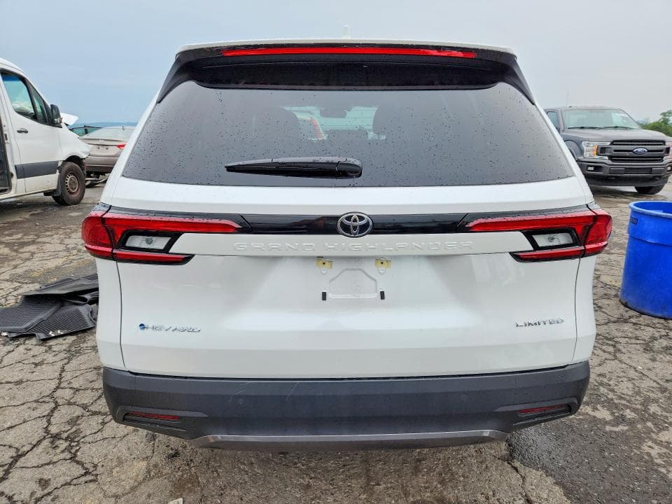 2026 TOYOTA GRAND HIGHLANDER HYBRID LIMITED 6