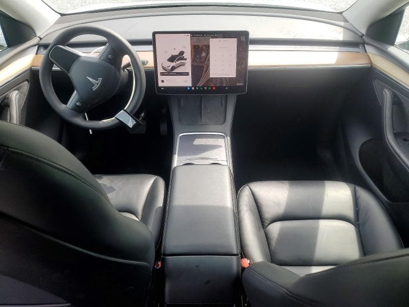 2023 TESLA MODEL Y 8