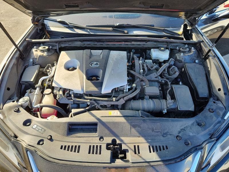 2020 LEXUS ES 300H 11