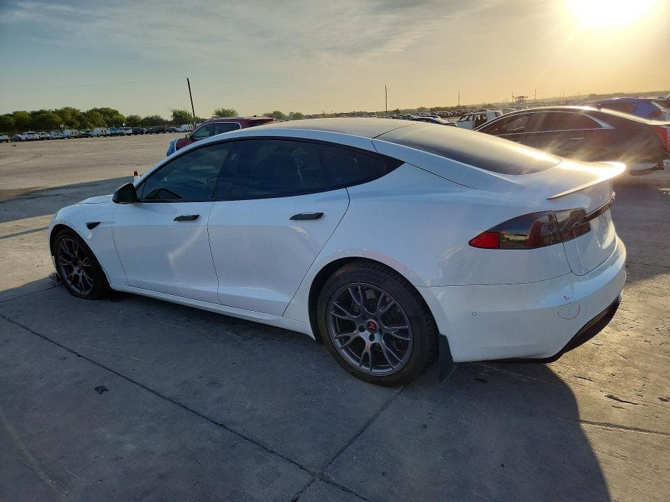 2022 TESLA MODEL S 2