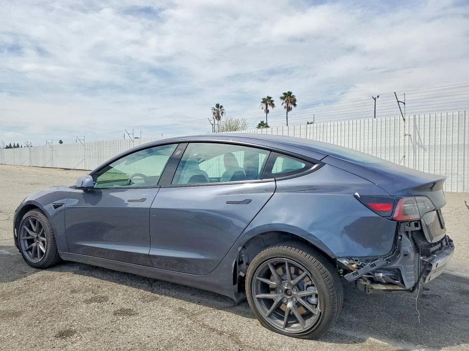2022 TESLA MODEL 3 2