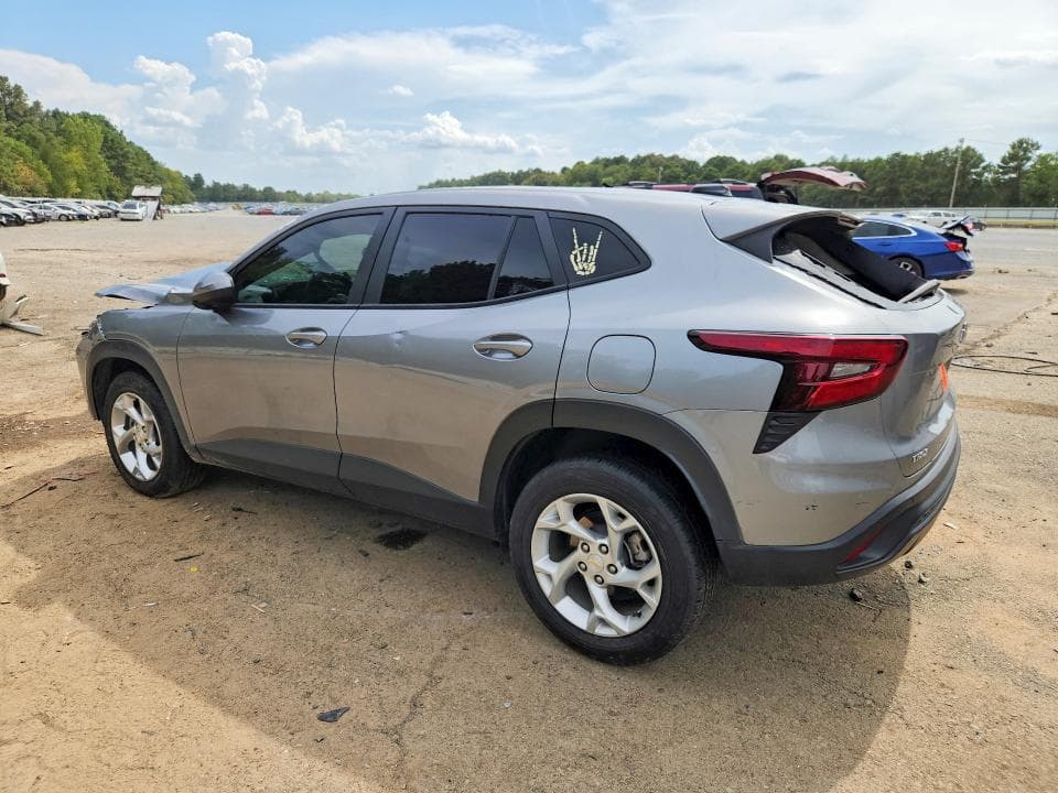 2024 CHEVROLET TRAX LS 2