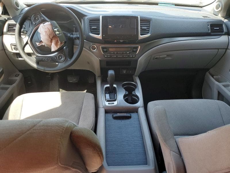 2018 HONDA PILOT EX 8