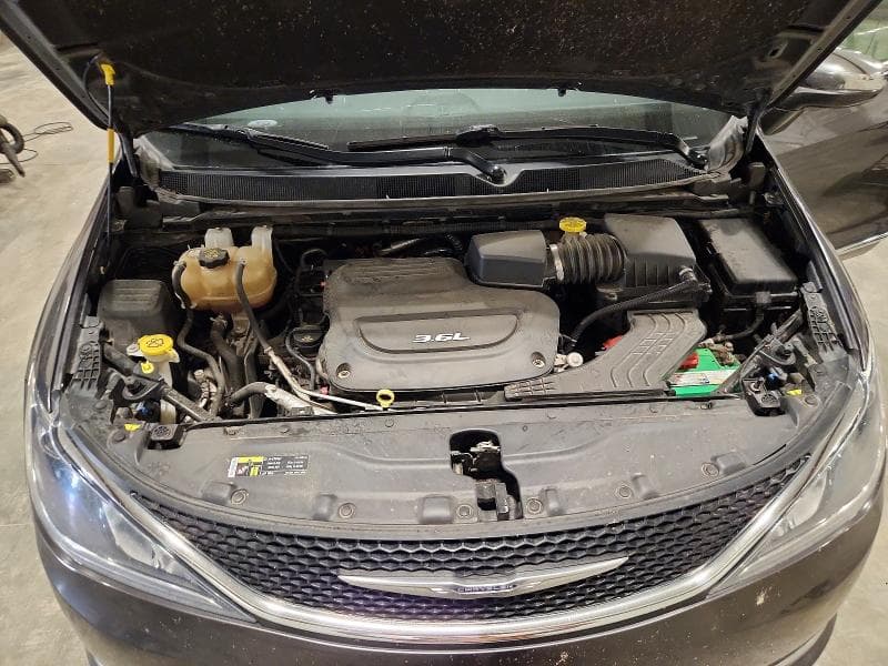 2017 CHRYSLER PACIFICA LIMITED 12