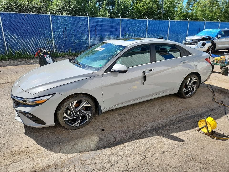 2024 HYUNDAI ELANTRA LUXURY - 1