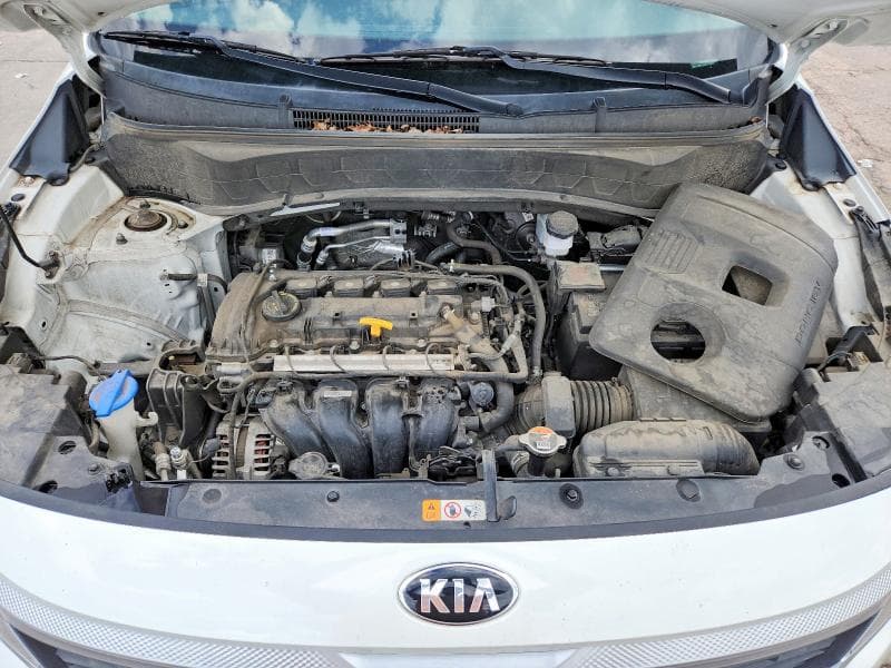 2021 KIA SELTOS S 12