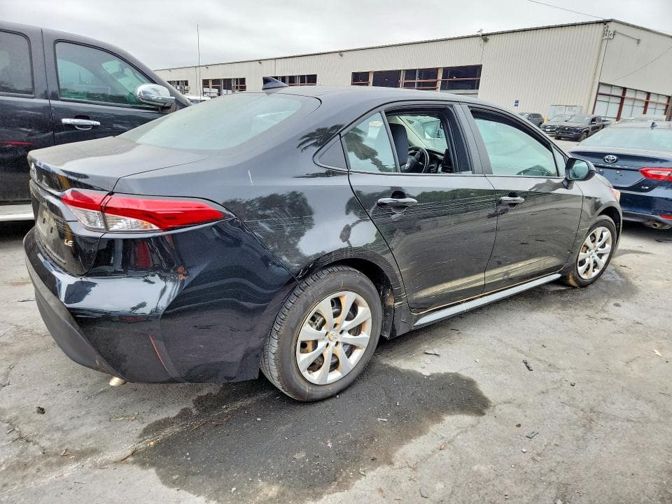2026 TOYOTA COROLLA LE 3