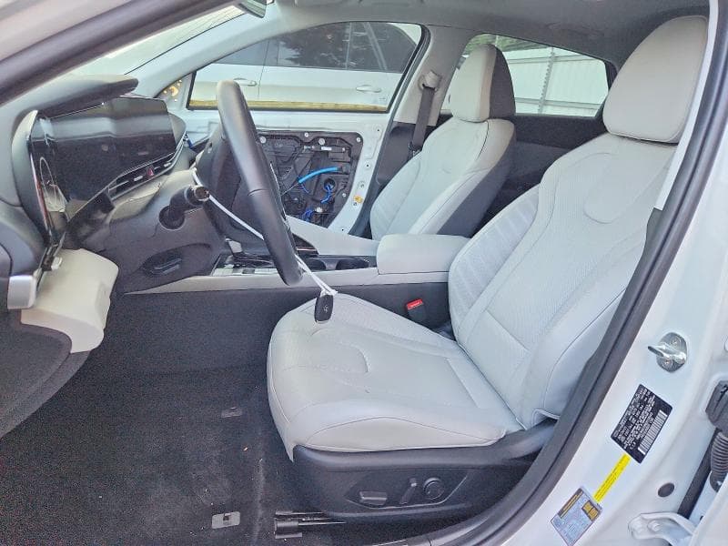 2022 HYUNDAI ELANTRA LIMITED 7