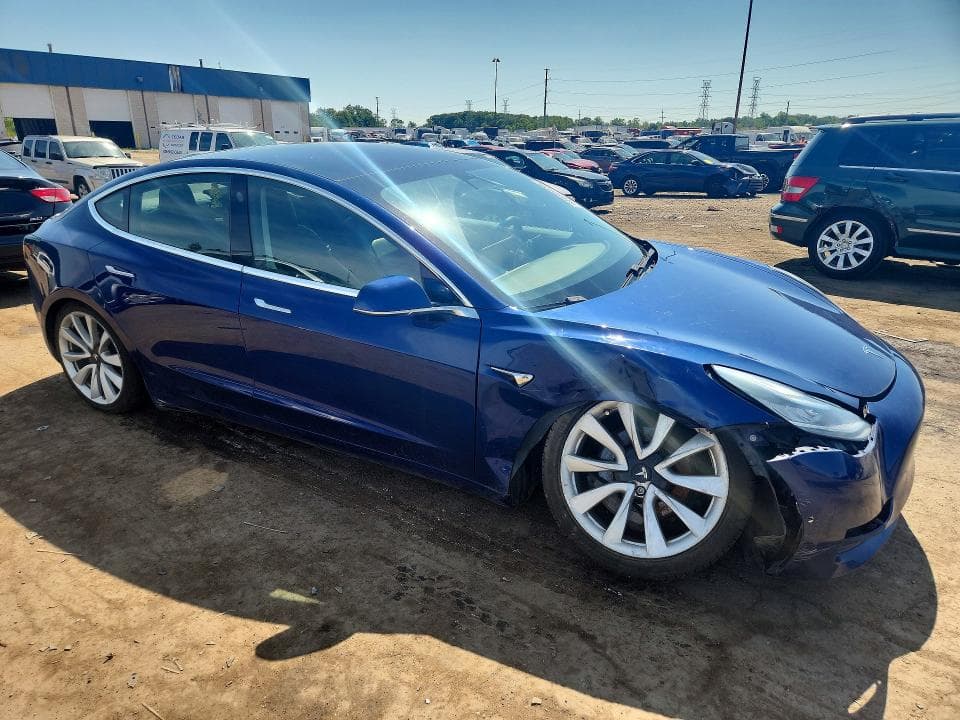 2020 TESLA MODEL 3 4