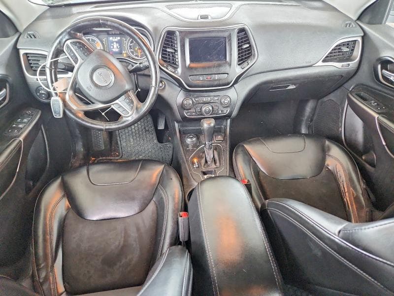 2021 JEEP CHEROKEE LATITUDE PLUS 8