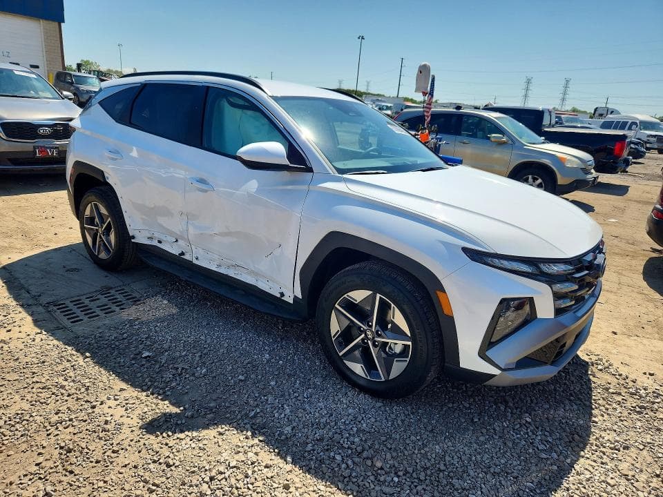 2026 HYUNDAI TUCSON SEL 4